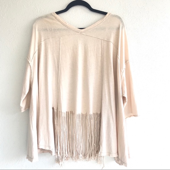 WE THE FREE Wild Horses fringe v-neck - Picture 4 of 4